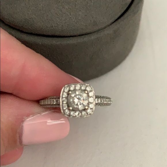 Vera Wang love collection 1.7 CT TW 14k gold. - Picture 5 of 6